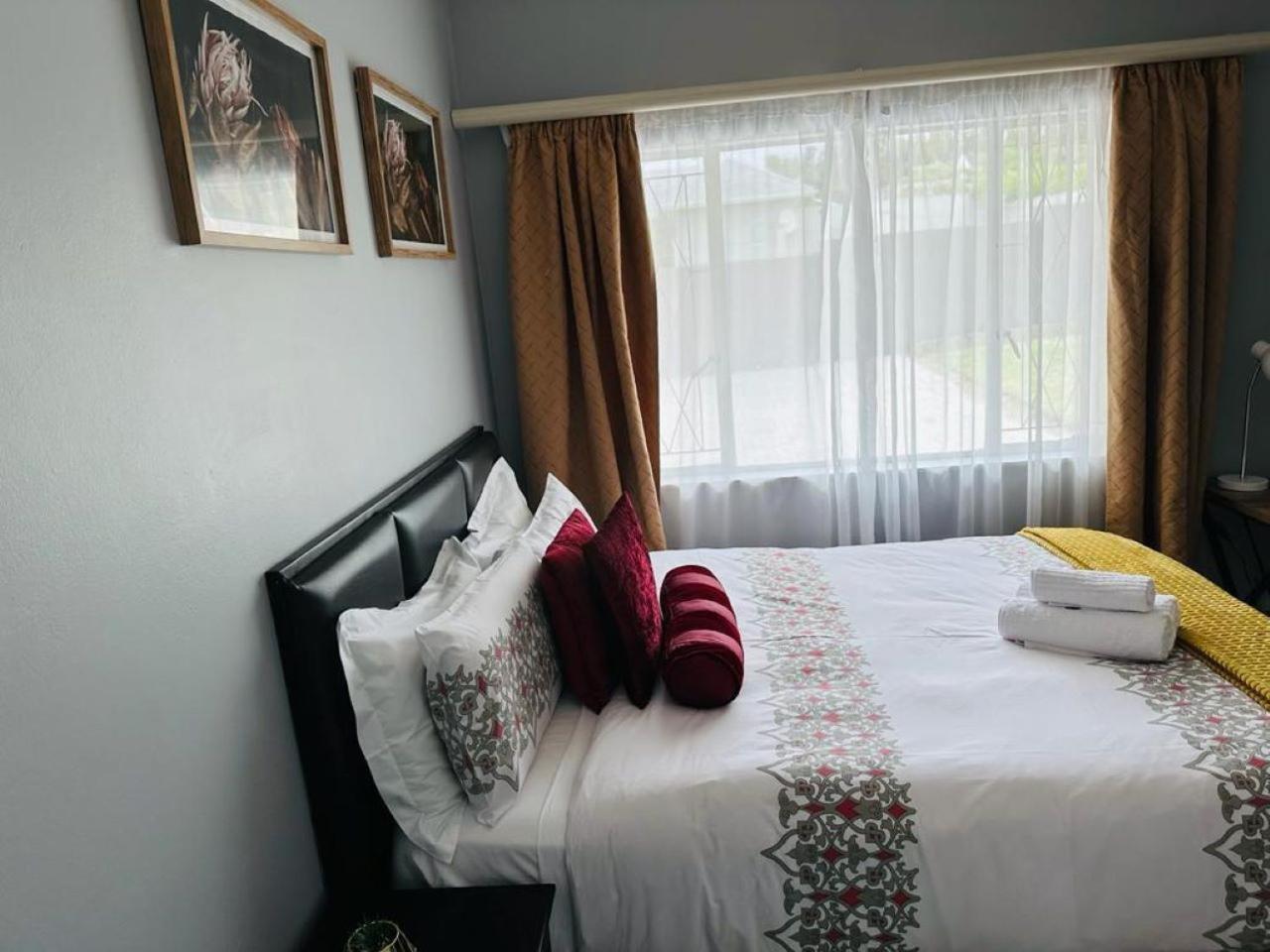 Jodwell Guesthouse East London Bagian luar foto