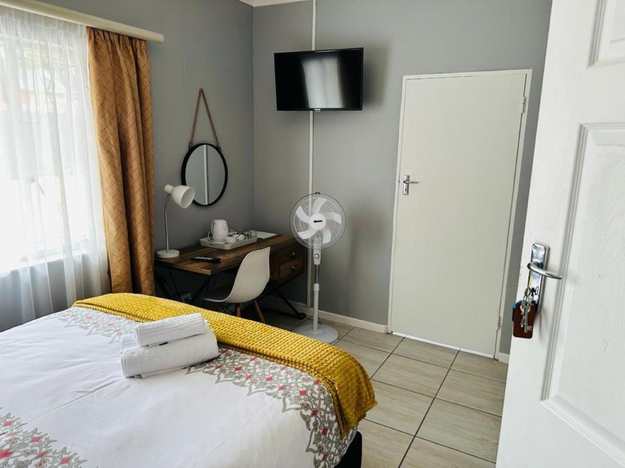 Jodwell Guesthouse East London Bagian luar foto